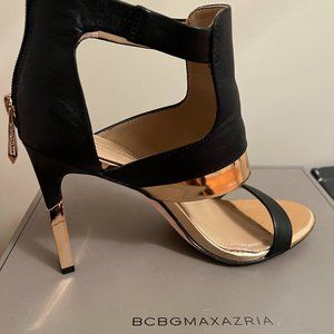BCBGmaxazria black/gold MA-JETTSs Dress sandal Platforms